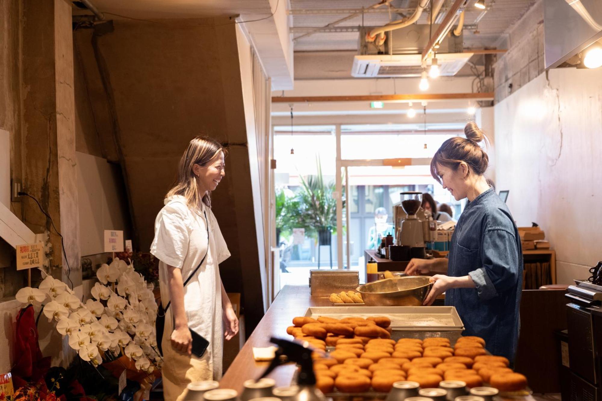 Hostel Ini Kobe & Brun Donut Cafe Экстерьер фото